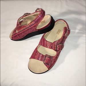 SAS Relaxed Walking Sandals/Super Soft Comfort/  NEW -NEVER WORN